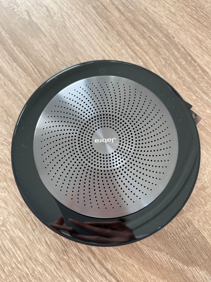 Neuer Jabra Speaker 710 mit Schutzhülle in Telgte