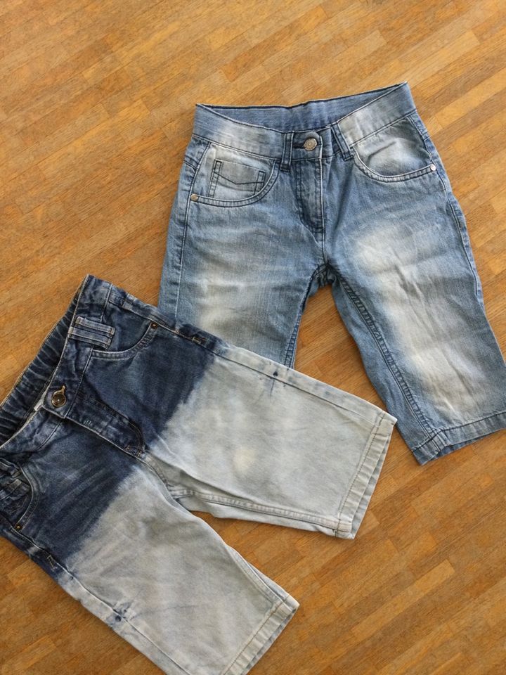 2 kurze Jeans Hosen Paket Hosenpaket Jorts Sommerhosen in Berlin