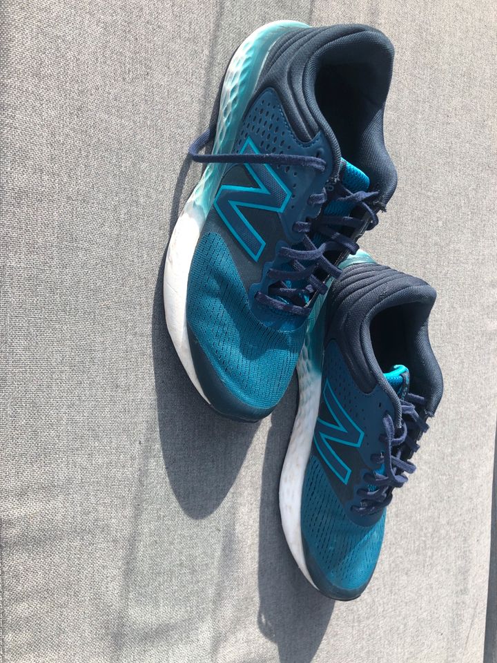 New Balance Jungen Sneaker Gr. 41 1/2 in Wolfsburg