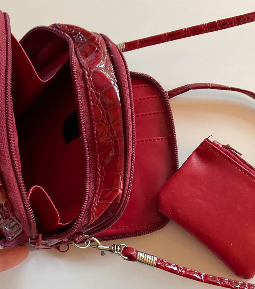 Top! Wunderschöne rote Umhänge-Handtasche Kroko-Optik + Börse in Ehringshausen