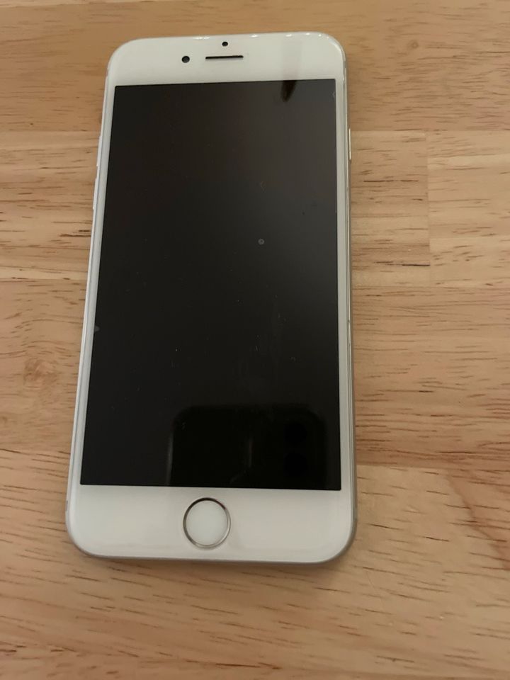 Apple Iphone 6 64 GB + Hülle original Apple rose in München