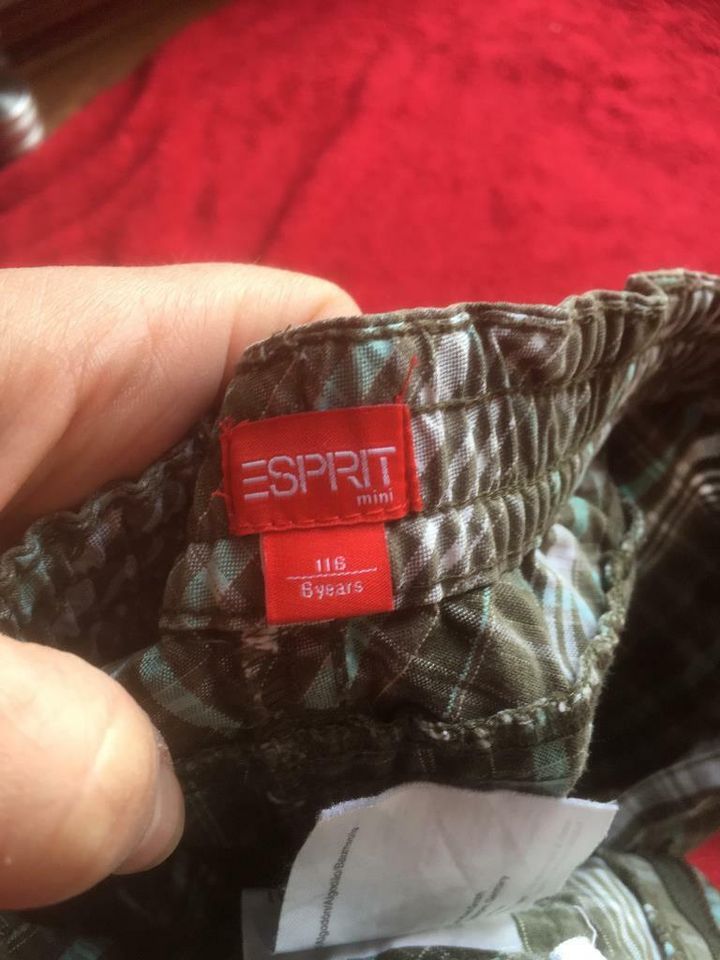 karierte Espritshorts Gr116 in Bomlitz