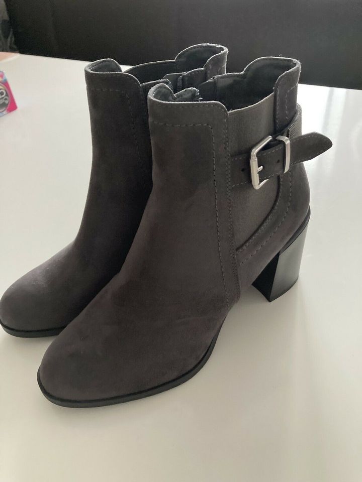 Stiefelette Neu, Größe 40 in Kötz