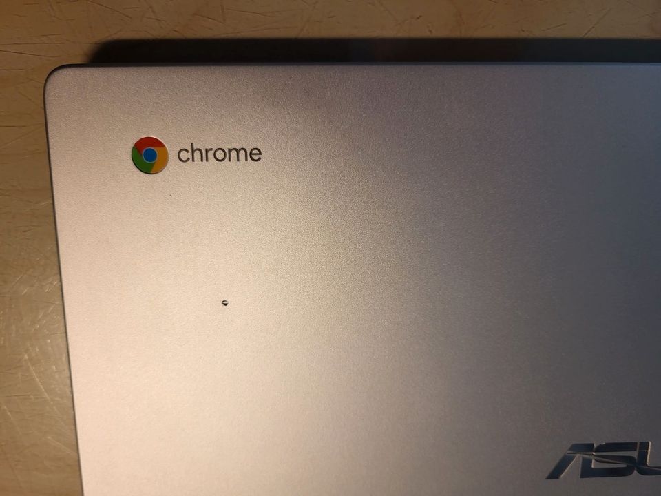 ASUS Chromebook C523N, gebraucht, mit Netzteil im Originalkarton in Pinneberg