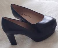 Pumps von Unisa  High Heels Damen Größe 39  Echtleder Neu Hessen - Marburg Vorschau