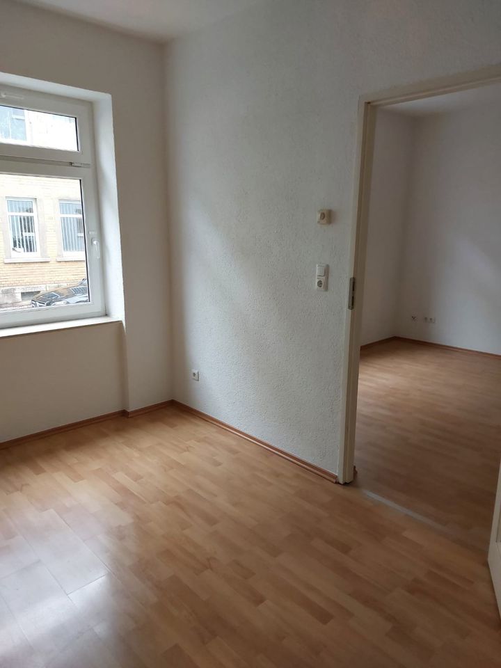 3-Zimmer ETW-Saniert-Hell-Balkon-Leer-Arnstadt-Nähe Krankenhaus in Arnstadt