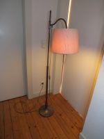 Stehlampe, Vintage, Messing , Wohnzimmer, Sockel E27 Nordrhein-Westfalen - Viersen Vorschau