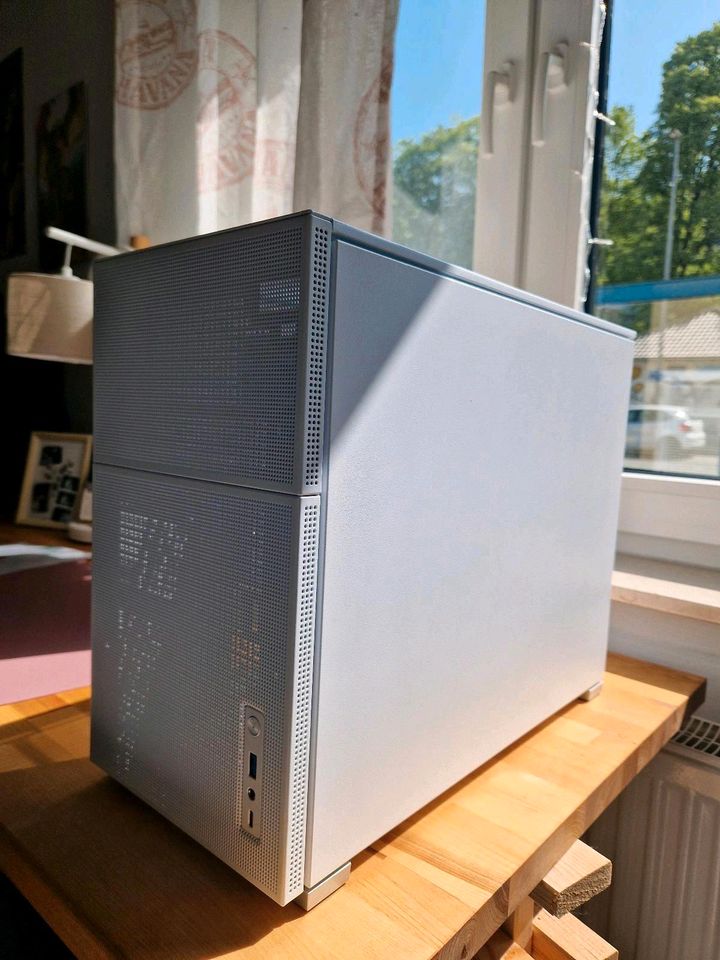 Weißes PC Gehäuse / Jonsbo D31 MESH Micro-ATX / NEU in Bielefeld