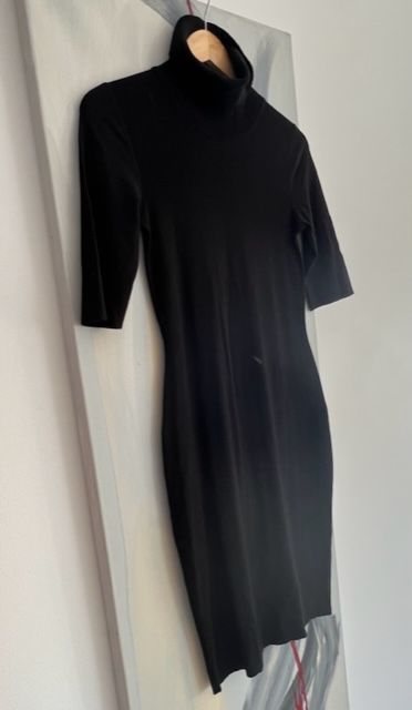 MARC CAIN -  besonders, schönes STRICKKLEID - schwarz Gr. 38 in Herdecke