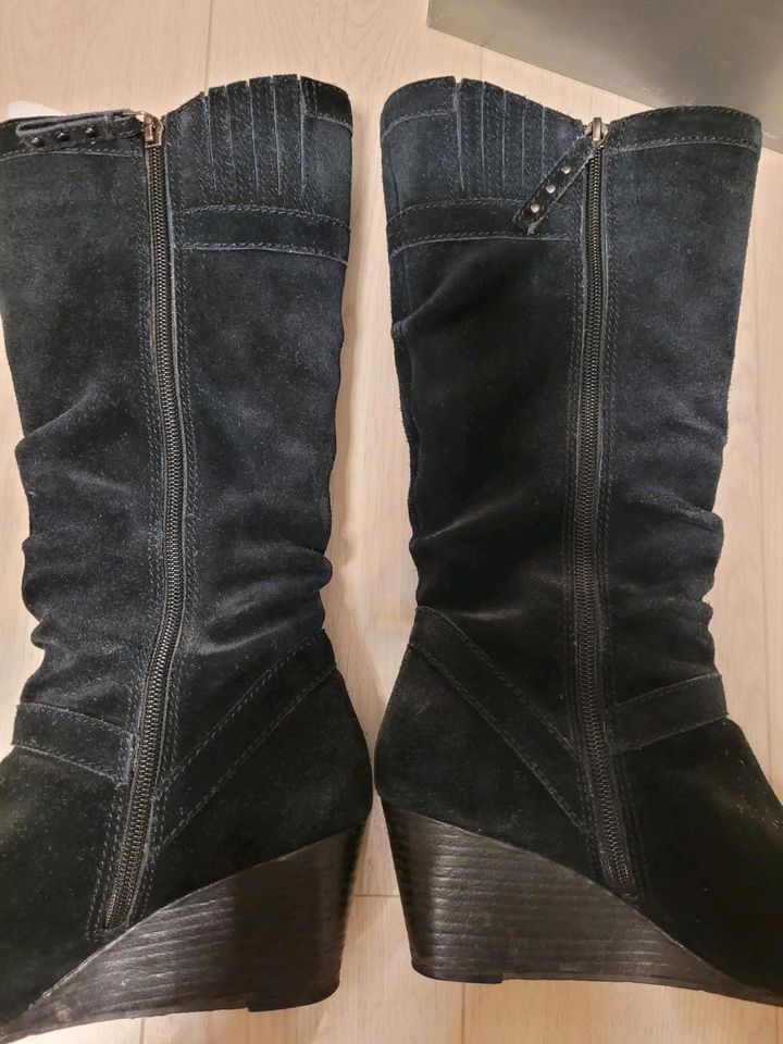 Bequeme Esprit Stiefel schwarz 40 guter Zustand in Hamm