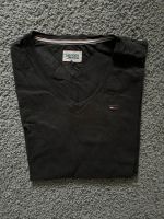 Tommy Hilfiger T-Shirt V-Ausschnitt S Hessen - Erbach Vorschau