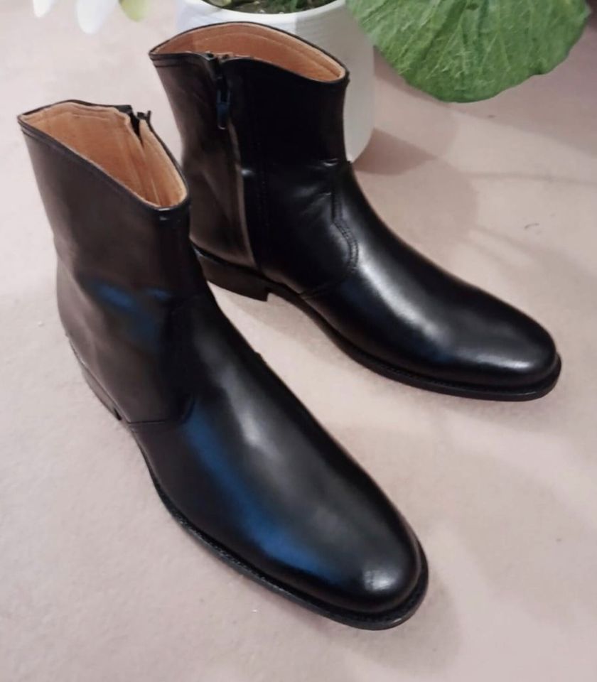 Herren Leder Stiefeletten / Boots Gr 45 schwarz neuwertig in München