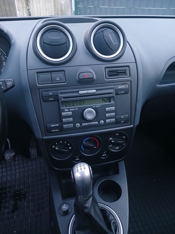 Ford Fiesta TÜV“RADIO“….. Y in Essen