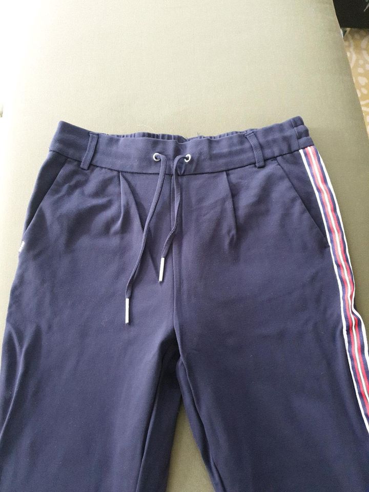 TOP ZUSTAND ONLY Jogpants Trackpants Galonstreifen Hose in Dresden