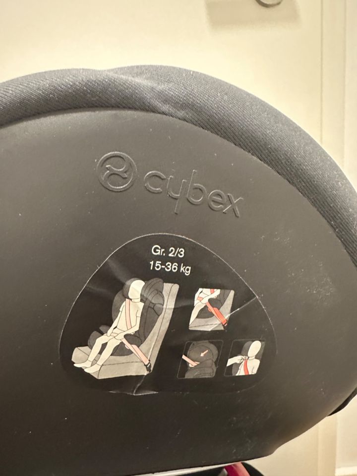 Kindersitz Cybex Solution M-fix Gr. 2/3, 15-36 kg in Stuttgart