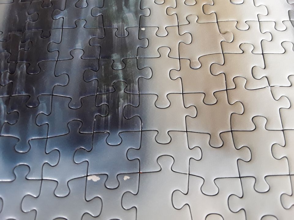 Puzzle , 2000 Teile von Ravensburger zu verschenken in Marienheide