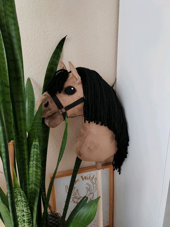 Hobby Horse Hobbyhorse Steckenpferd braun schwarz in Michelbach an der Bilz