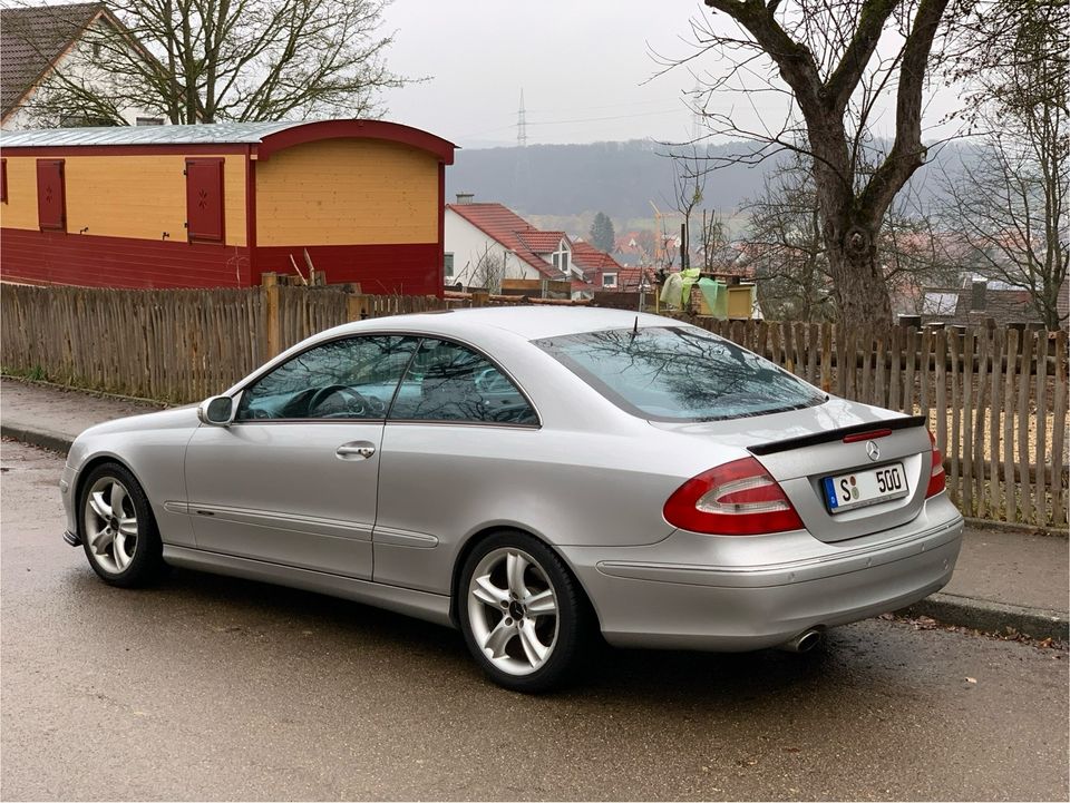 Mercedes CLK 500, sehr gepflegt in Stuttgart