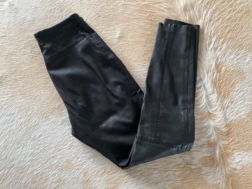 Riani echte Lederhose schwarz Gr.38 edel Skinny sehr gut in Falkensee