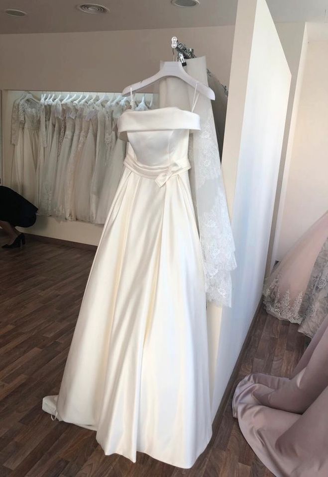 Brautkleid in Ivory ungetragen-neu in Hamburg