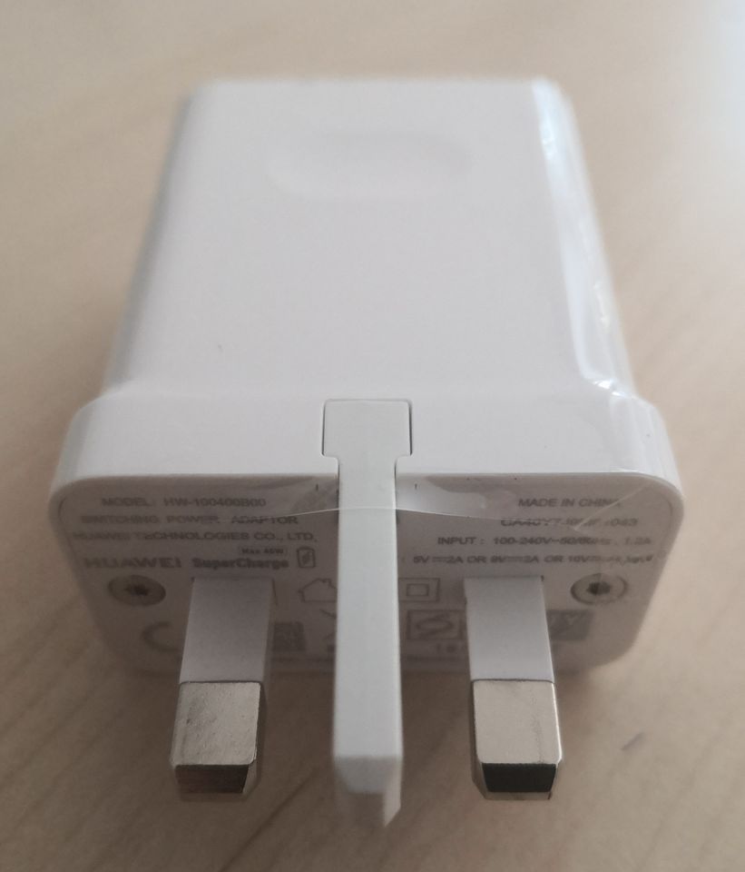 Huawei Ladegerät Stecker Netzteil UK, Original, Neu mit Folie in Parsberg