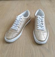 Sneaker Schuhe gold weiß H&M Freizeitschuhe Sportschuhe Baden-Württemberg - Villingen-Schwenningen Vorschau