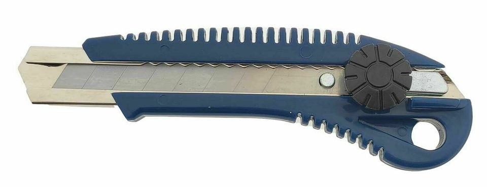 6 x Maler-Cuttermesser 18mm schwere Handwerkerausführung blau in Höhn