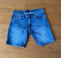 Jeans Shorts Bermuda von GANT schöne blau Farbe W34 w. Neu! Düsseldorf - Lohausen Vorschau