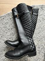 schwarze ZARA Stiefel Gr. 40 Niedersachsen - Hameln Vorschau
