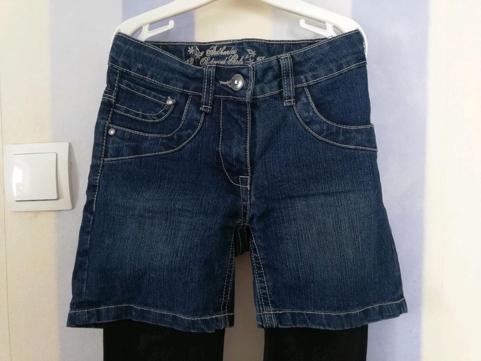 Jeans Shorts kurze Hosen mit Leggings Mädchen Gr 122 in Marl