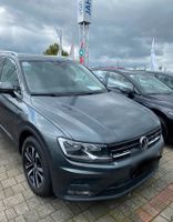 Tiguan Indiumgrau Metallic Diesel Automatik Allradantrieb Nordrhein-Westfalen - Lüdenscheid Vorschau