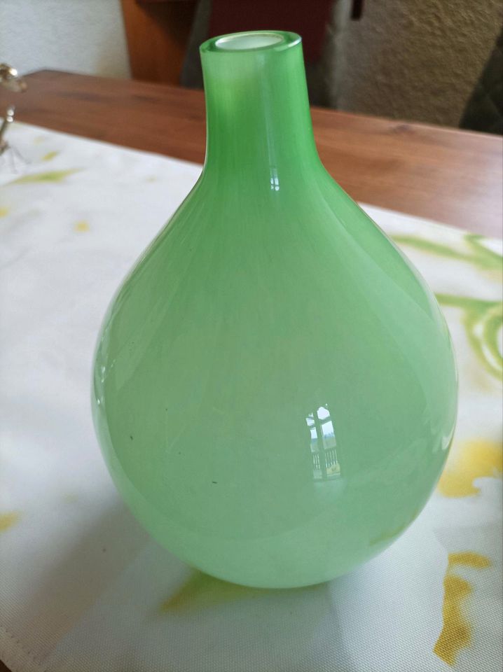 Vase von Hysteria in Pfungstadt