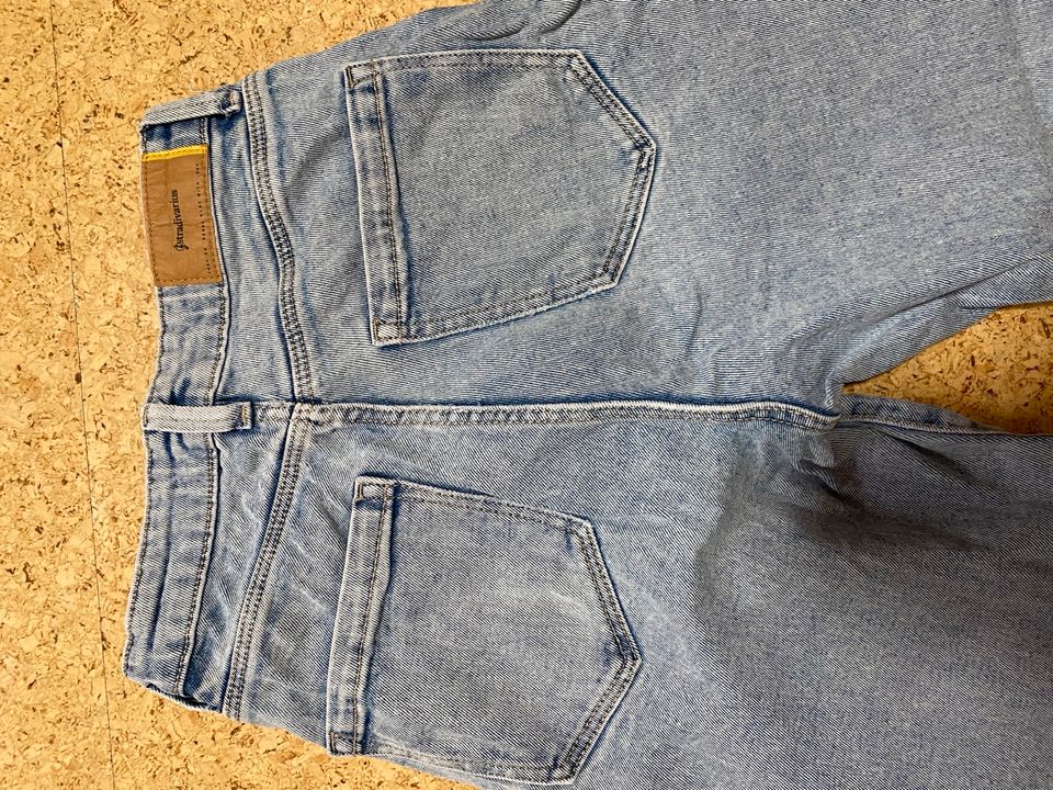 Stradivarius mom Jeans in Brakel