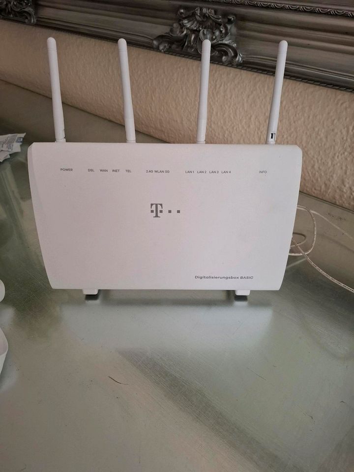 Router/ Digitalisierungsbox Basic von Telekom in Chemnitz