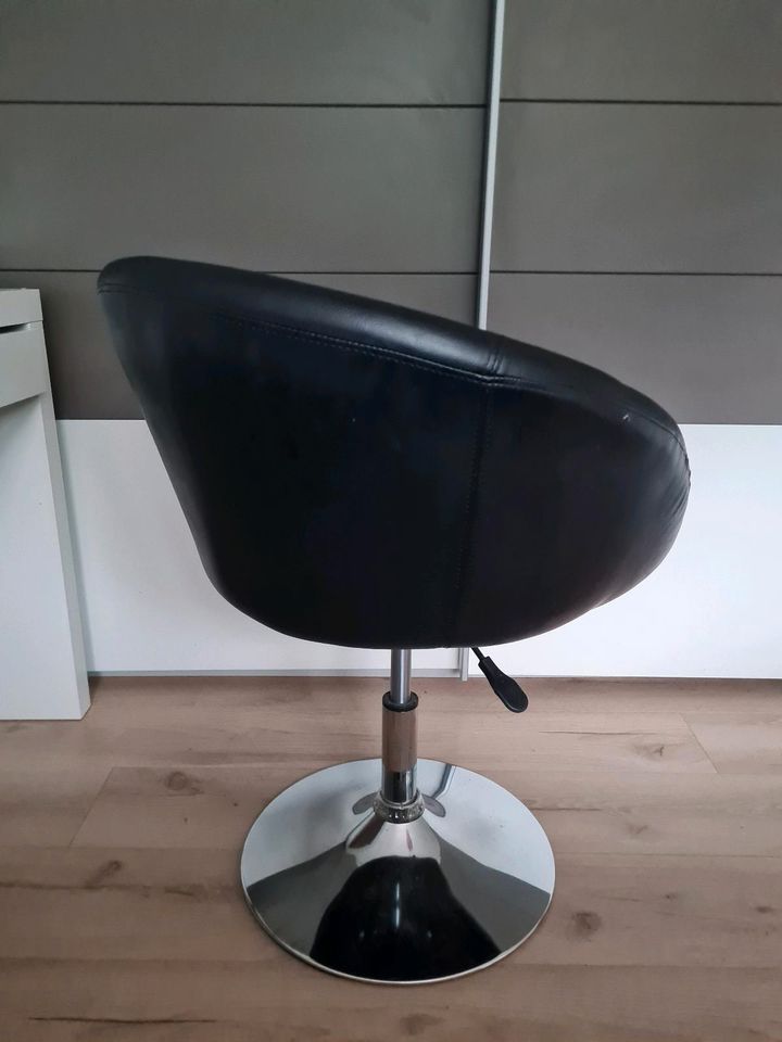 schwarzer Sessel Stuhl Schminksessel in Brombachtal