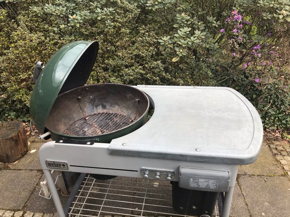 Weber Kugelgrill 57cm Performer mit Orginal Schutzhülle in Wipperfürth