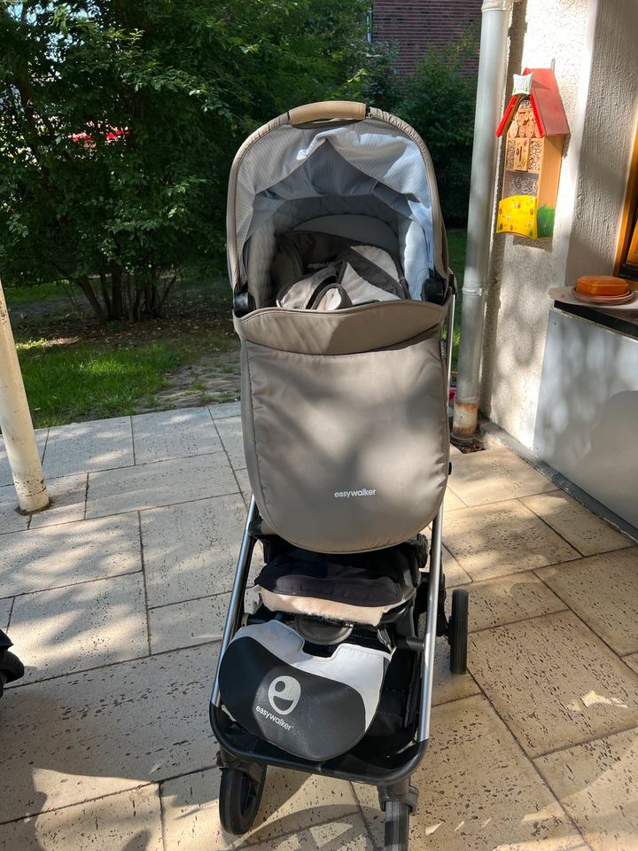 Easywalker kinderwagen mit wie neues baby Bett in Krefeld