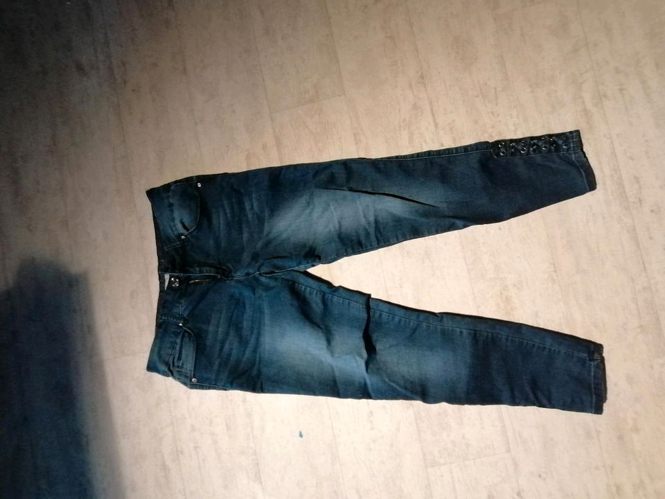 Jeans Gr 36 in Goslar