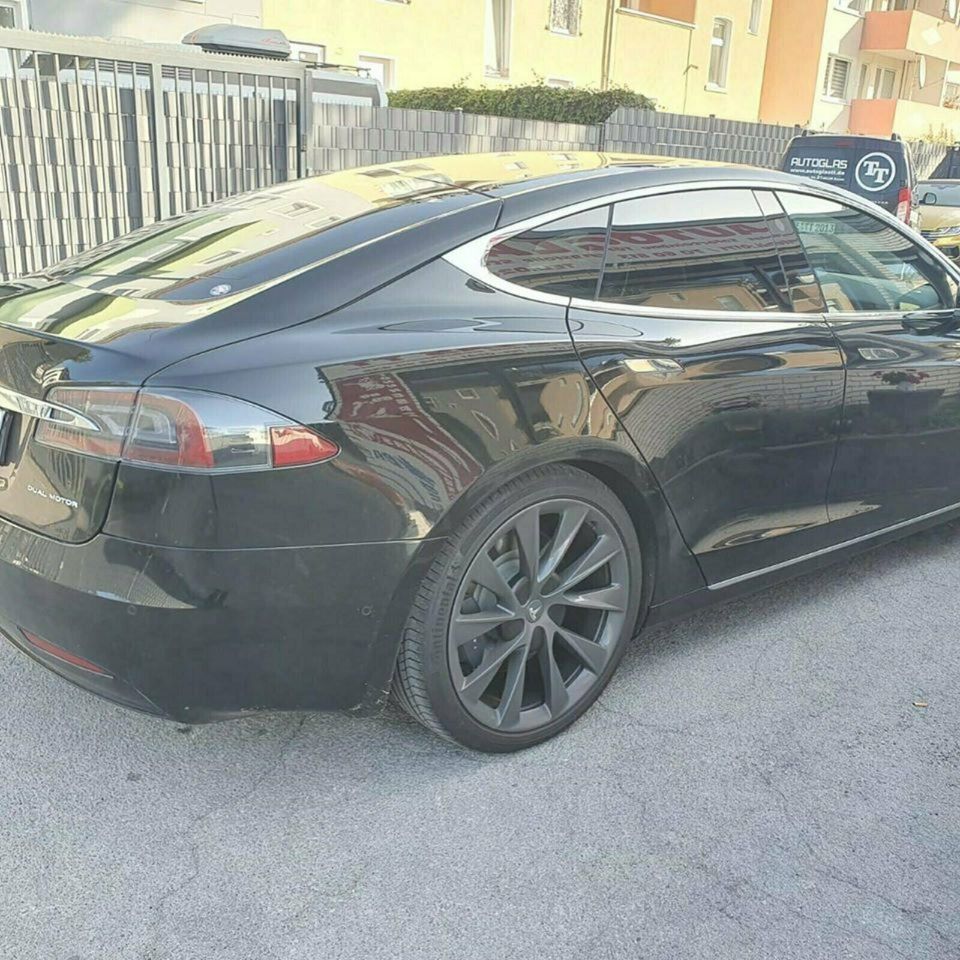 ⛔️ Tesla S Folie Car wrapping Autoglas Scheibentönung ⛔️ in Bochum