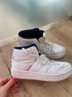 Schuhe Herren Tommy Hilfiger Gr 42 Niedersachsen - Cuxhaven Vorschau