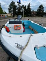 Motorboot 40 PS mit Trailer und Hafenplane Rettungsboot Sachsen - Meißen Vorschau