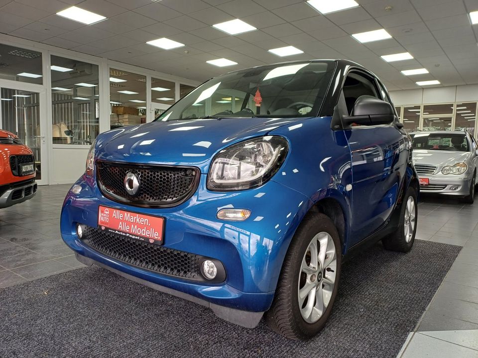 Smart Fortwo Benziner / viele Extras/ Pano/ Sitzheizung/ Tempomat in Malchow