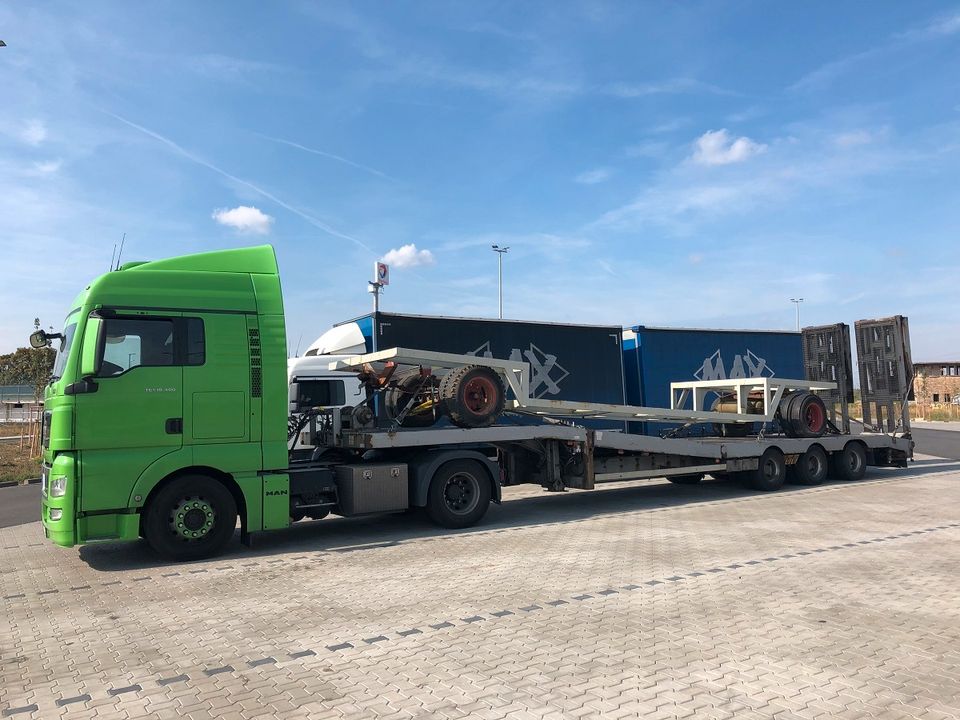 Transport Pkw Transporter Lieferwagen Anhänger Lkw Überführung in Griesheim