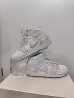 Nike Air Jordan Mid 1 Bridal Sneaker Perlen Hochzeit Niedersachsen - Delmenhorst Vorschau