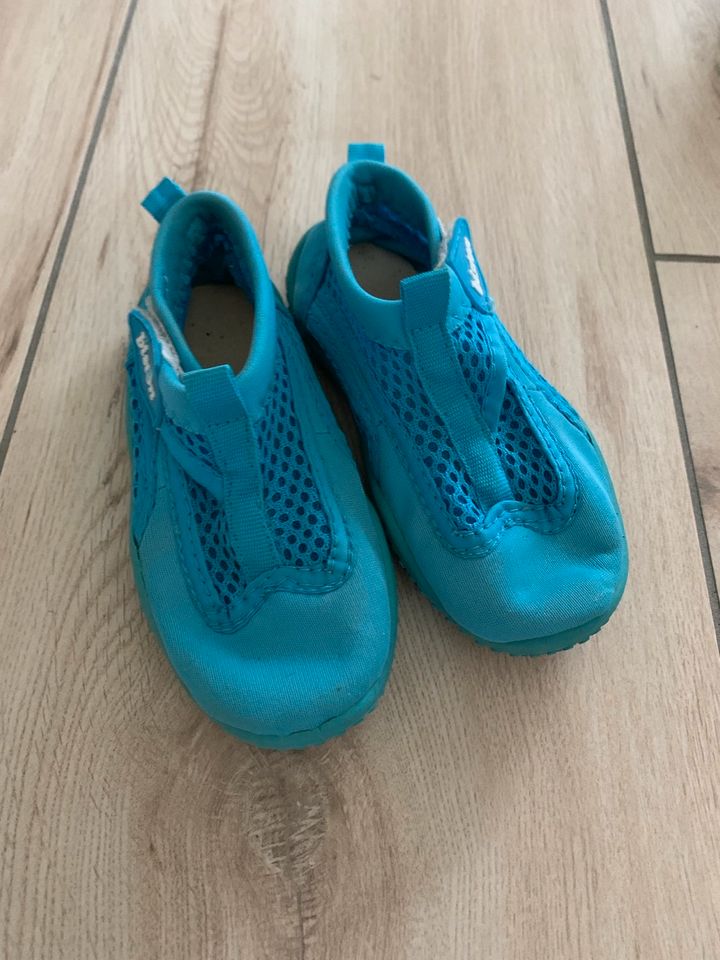 Badeschuhe Gr.23 blau in Landolfshausen