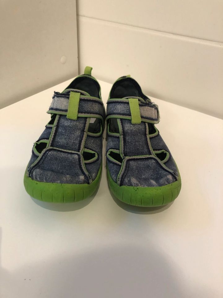 Hausschuhe Superfit Jungen Gr. 29 Kindergartenschuhe super fit in Karlsfeld