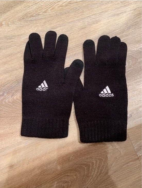 Adidas Handschuhe in Berlin