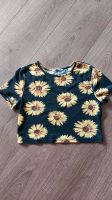 Top kurzes T- Shirt Shein Gr. 152 mit Sonnenblumen Bayern - Friedberg Vorschau