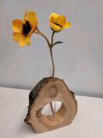 Handgemachte Holz Dekoblumenvase mit Reagenzglas Sachsen - Thiendorf Vorschau