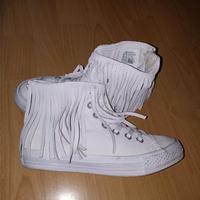 Converse Boots / Sneaker Gr.37..mit Fransen..echt cool Leipzig - Sellerhausen-Stünz Vorschau